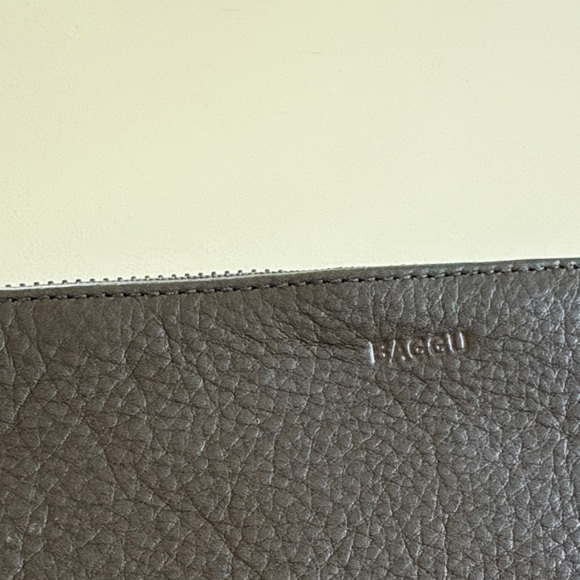 Black Leather BAGGU Pouch - Picture 3 of 4